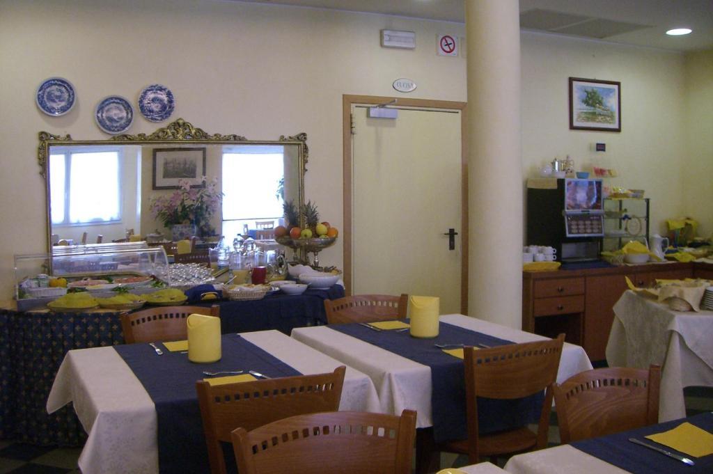 לידו די ג'סולו Hotel Lido מראה חיצוני תמונה